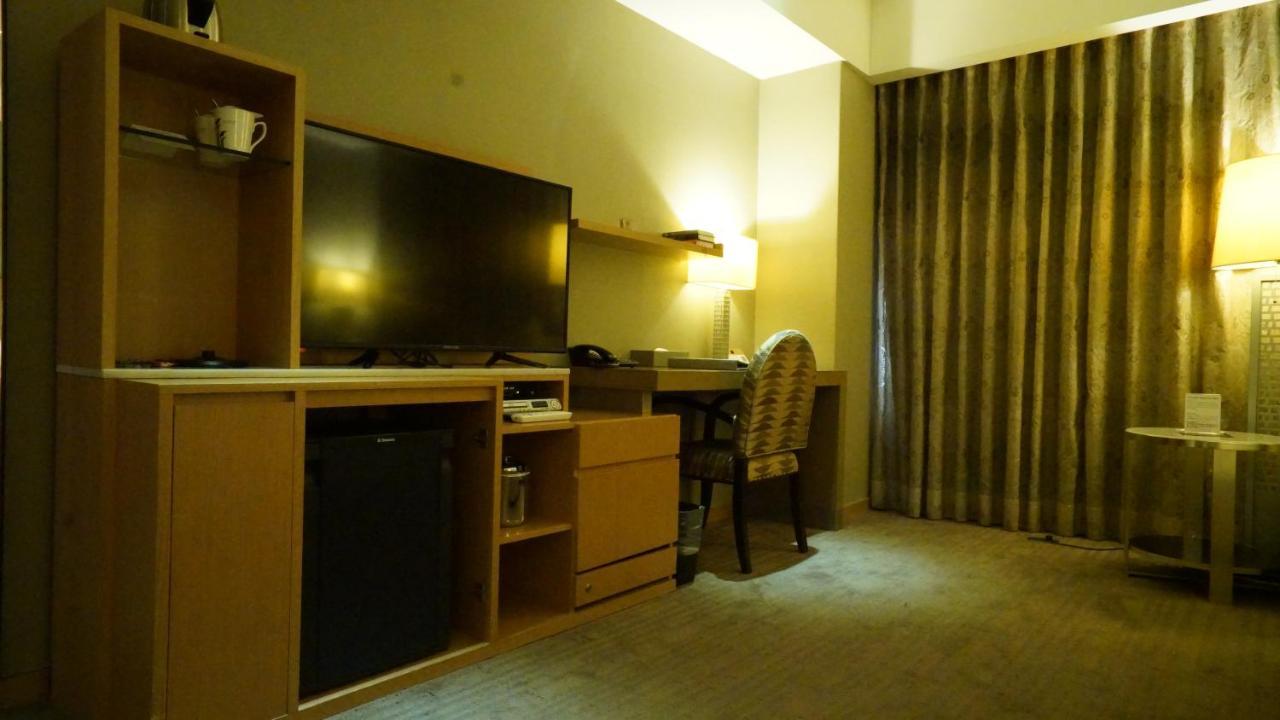 Suites-taipei Nanxi Hotel 4*